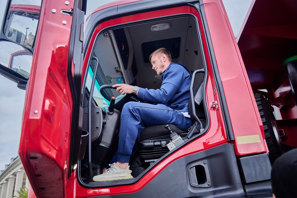 Тест-драйв КАМАЗ на «Газпром Арене»