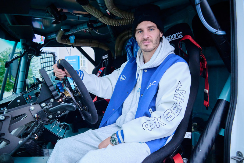 Тест-драйв КАМАЗ на «Газпром Арене»