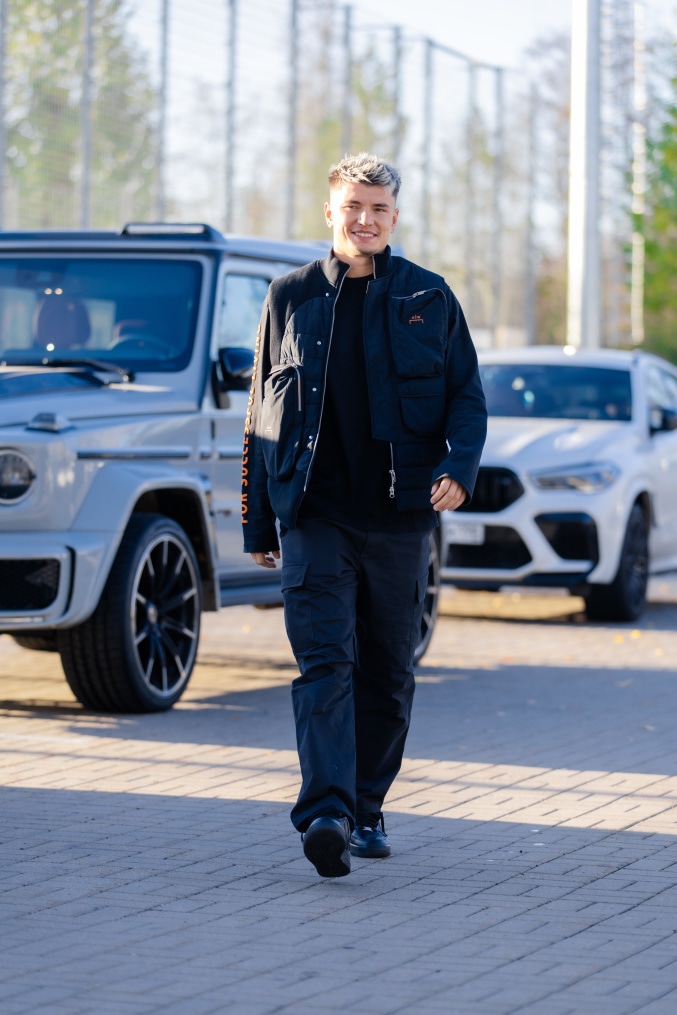 #ЗенитStyle: приезд игроков на тренировку перед матчем с «Динамо» (Махачкала)