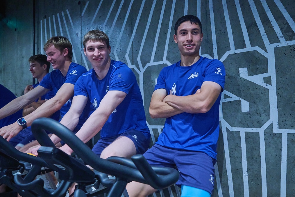 Тренировка в тренажерном зале перед матчем с «Краснодаром»