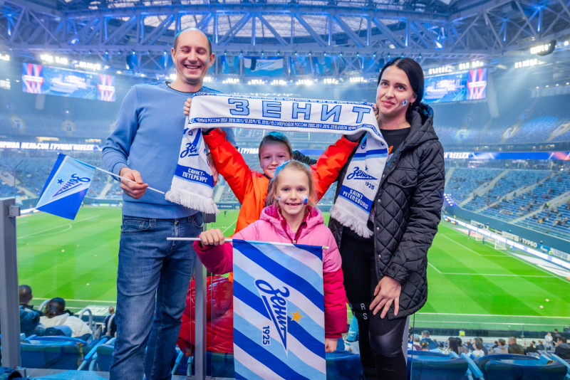 Фан-Променад перед матчем  «Зенит»—«Динамо» (Махачкала)