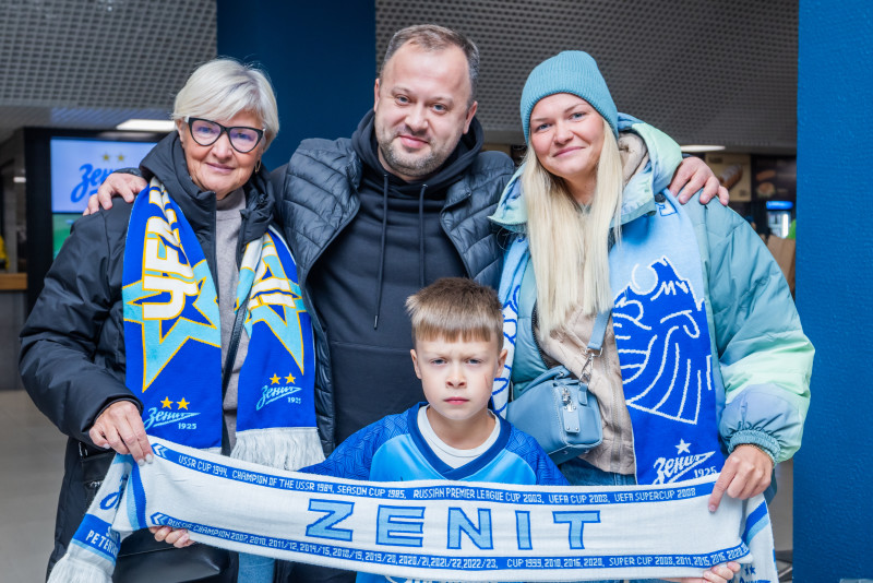 Фан-Променад перед матчем  «Зенит»—«Динамо» (Махачкала)