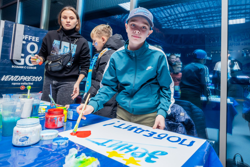 Фан-Променад перед матчем  «Зенит»—«Динамо» (Махачкала)