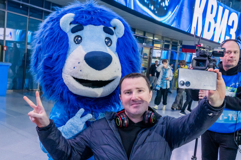 Фан-Променад перед матчем  «Зенит»—«Динамо» (Махачкала)