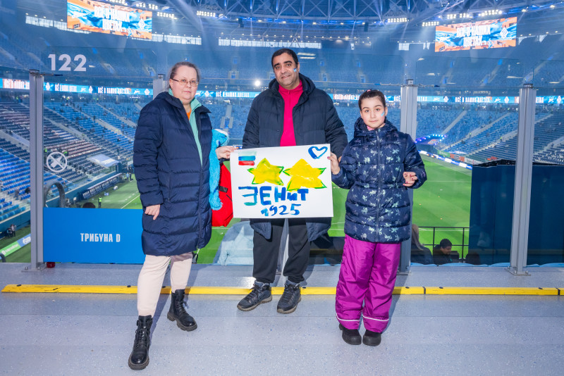 Фан-Променад перед матчем  «Зенит»—«Динамо» (Махачкала)