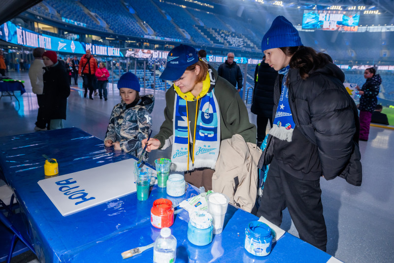 Фан-Променад перед матчем  «Зенит»—«Динамо» (Махачкала)