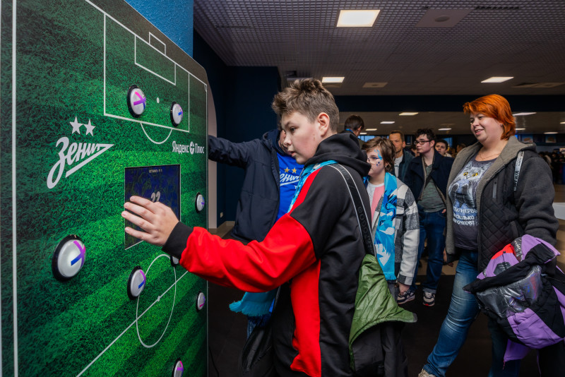 Фан-Променад перед матчем  «Зенит»—«Динамо» (Махачкала)