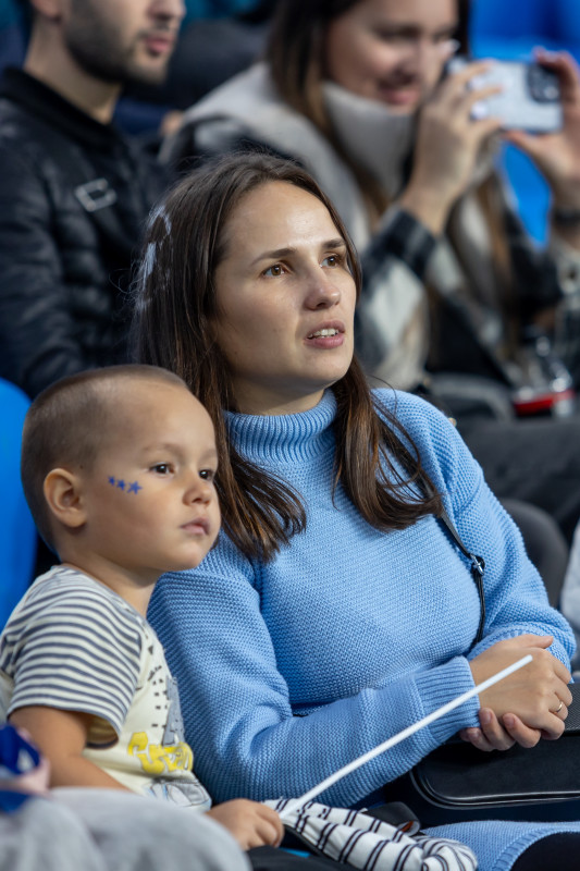 #Все в наших цветах: болельщики на матче «Зенит» — «Ахмат»