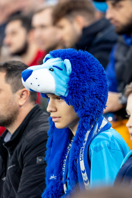 #Все в наших цветах: болельщики на матче «Зенит» — «Ахмат»