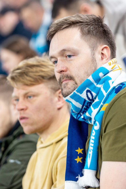 #Все в наших цветах: болельщики на матче «Зенит» — «Ахмат»