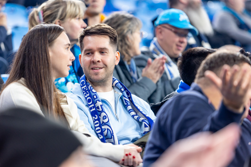 #Все в наших цветах: болельщики на матче «Зенит» — «Ахмат»