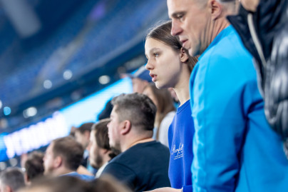 #Все в наших цветах: болельщики на матче «Зенит» — «Ахмат»