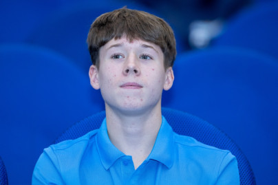 Представители  ФГБУ «НМИЦ им. В.А. Алмазова» проводят лекцию для игроков Академии.