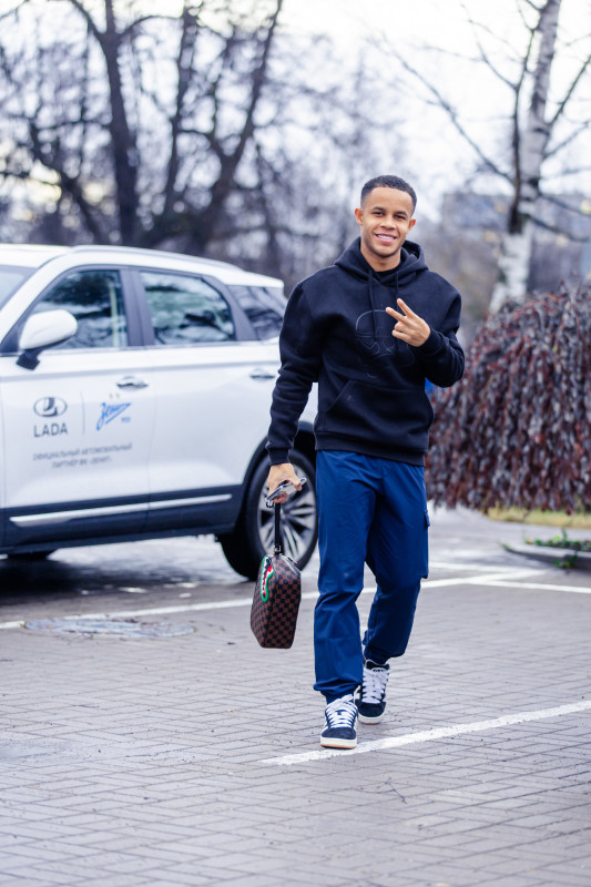 ЗенитStyle: приезд игроков на тренировку перед матчем с «Оренбургом»