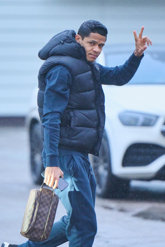 #ЗенитStyle: приезд игроков на тренировку перед кубковым матчем с «Ахматом»