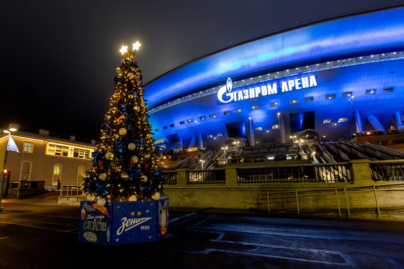«Пять минут до столетия»: фан-променад перед матчем «Зенит»—«Акрон»