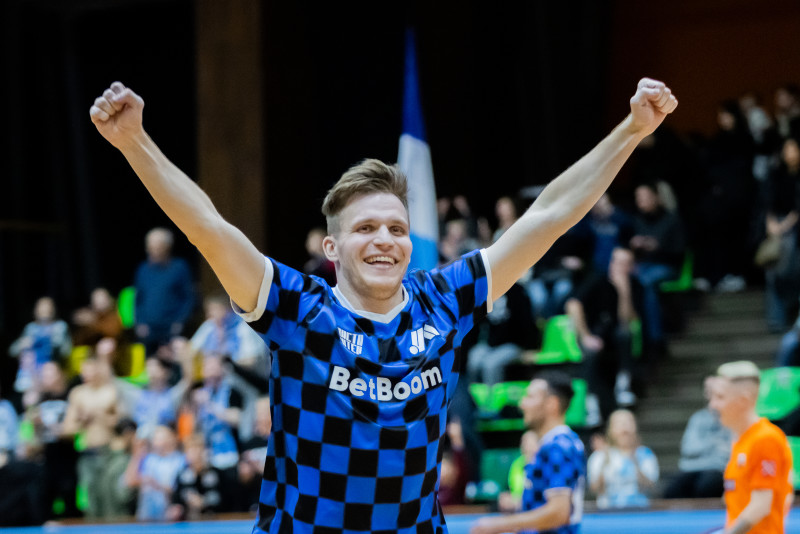 Шоу-матч: ФК «Кристалл» — ФК «Чисто Питер»