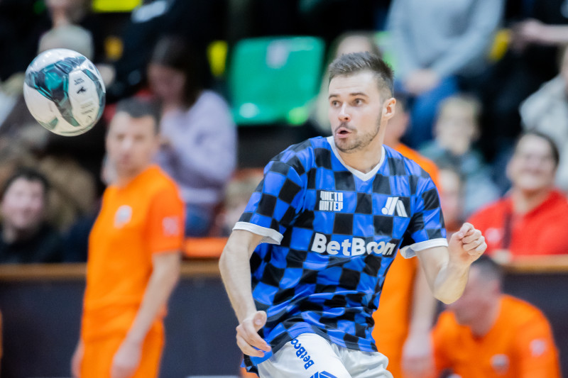 Шоу-матч: ФК «Кристалл» — ФК «Чисто Питер»