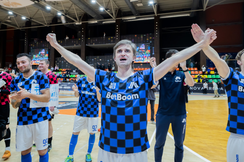 Шоу-матч: ФК «Кристалл» — ФК «Чисто Питер»