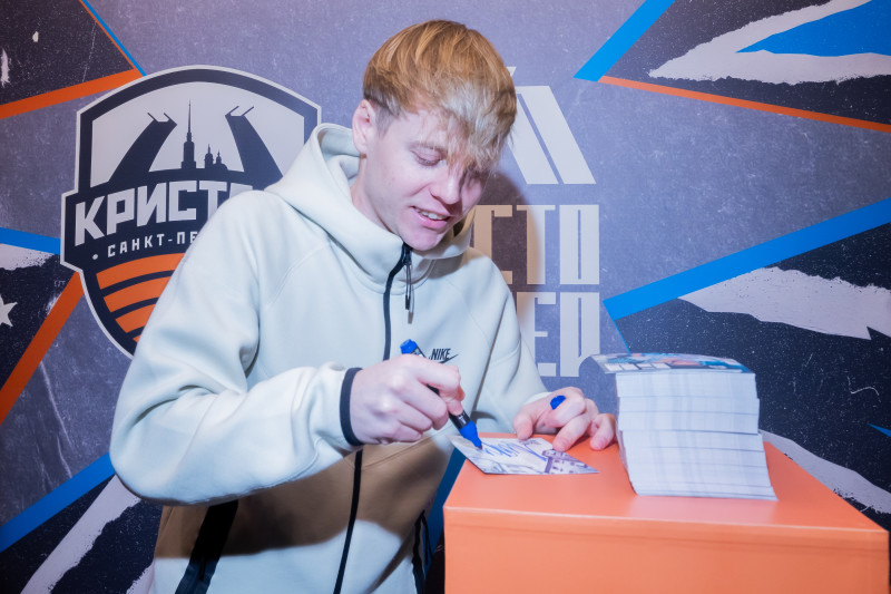 Шоу-матч: ФК «Кристалл» — ФК «Чисто Питер»