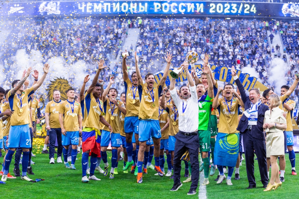 Церемония награждения после матча с «Ростовом»