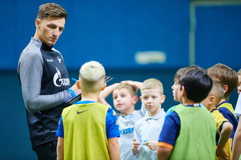 Просмотр игроков 2016 г.р. в «Газпром»-Академии