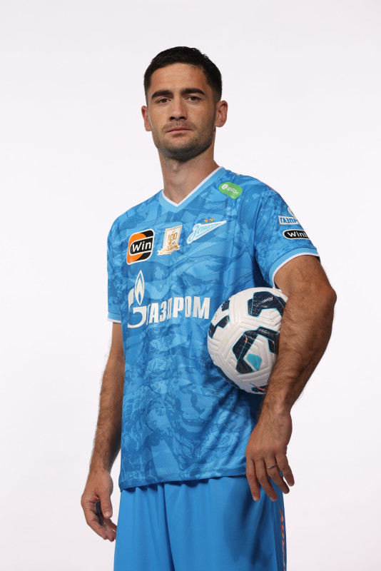 Фотосессия игроков основного состава футбольной команды «Зенит» сезона 2024/2025