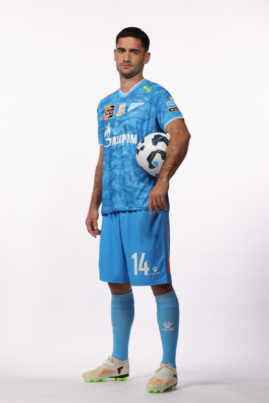 Фотосессия игроков основного состава футбольной команды «Зенит» сезона 2024/2025