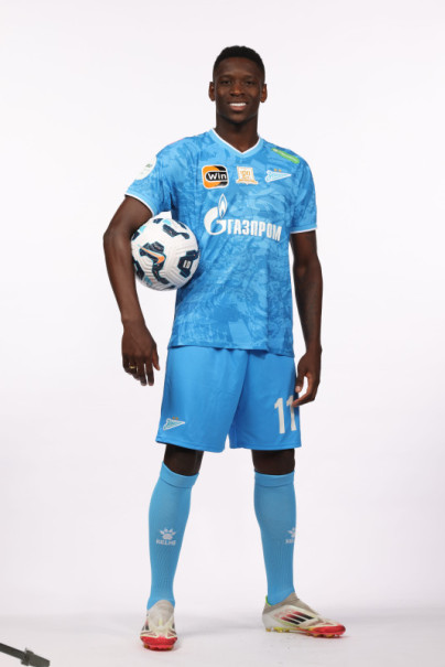 Фотосессия игроков основного состава футбольной команды «Зенит» сезона 2024/2025