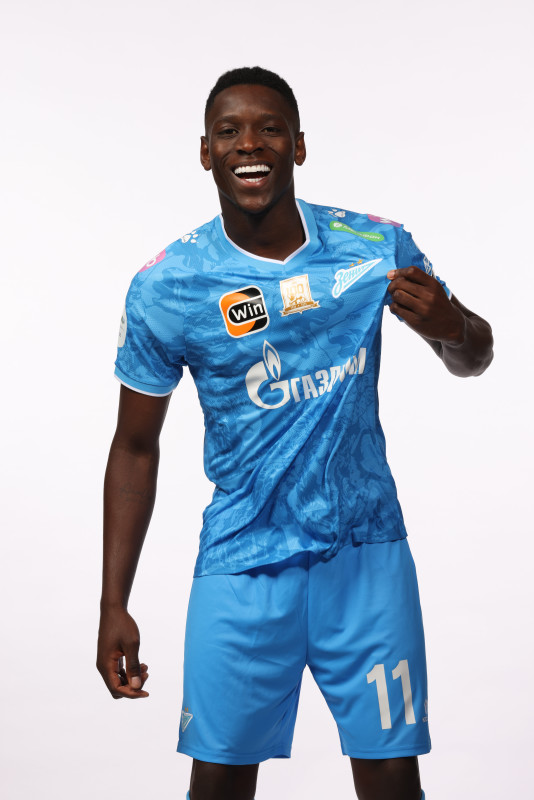 Фотосессия игроков основного состава футбольной команды «Зенит» сезона 2024/2025