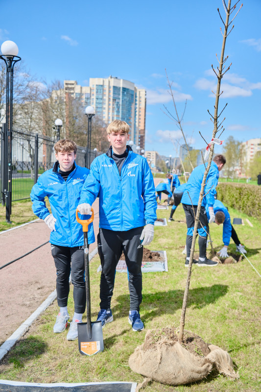 Акция «Сад памяти» в Академии ФК «Зенит»