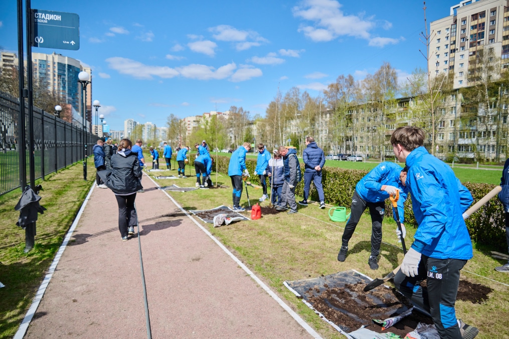 Акция «Сад памяти» в Академии ФК «Зенит»