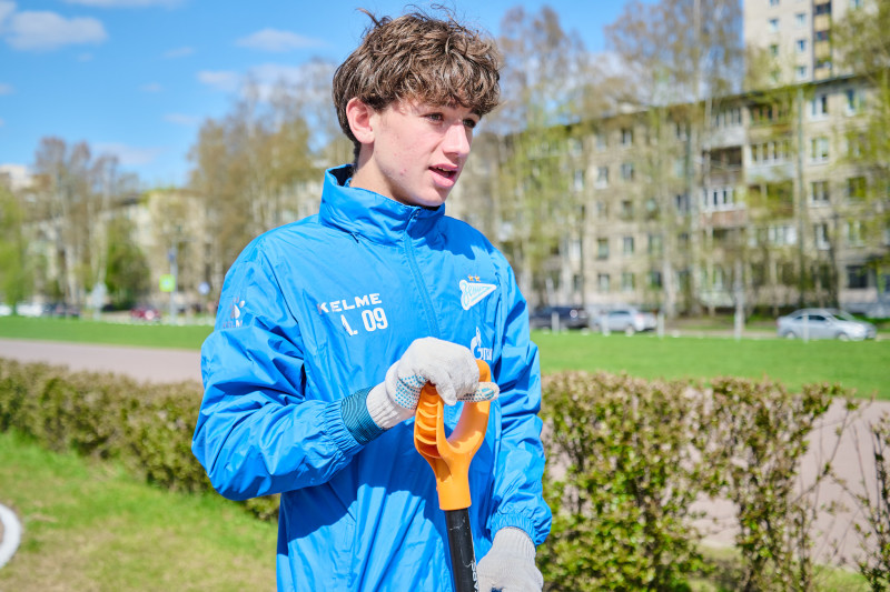 Акция «Сад памяти» в Академии ФК «Зенит»