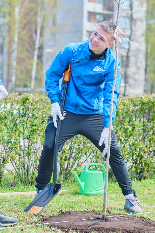 Акция «Сад памяти» в Академии ФК «Зенит»