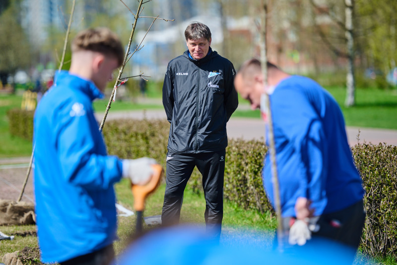 Акция «Сад памяти» в Академии ФК «Зенит»