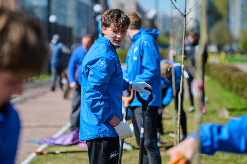 Акция «Сад памяти» в Академии ФК «Зенит»