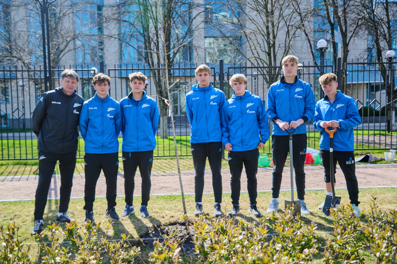 Акция «Сад памяти» в Академии ФК «Зенит»