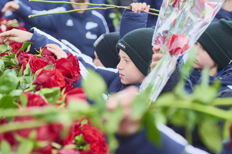 Торжественное возложение цветов на Пискаревском мемориальном кладбище в честь 80-летия Великой Победы
