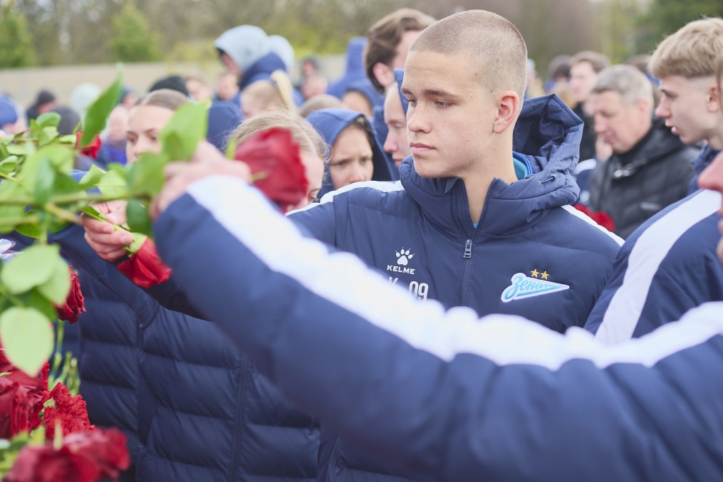 Торжественное возложение цветов на Пискаревском мемориальном кладбище в честь 80-летия Великой Победы