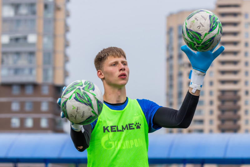 Тренировка юношеской команды «Зенит» U-18 перед матчем с «Локомотивом»