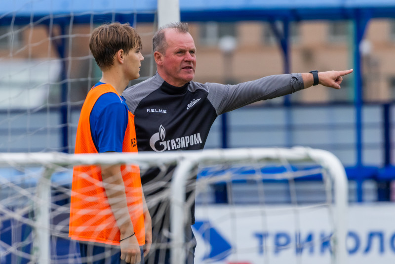 Тренировка юношеской команды «Зенит» U-18 перед матчем с «Локомотивом»