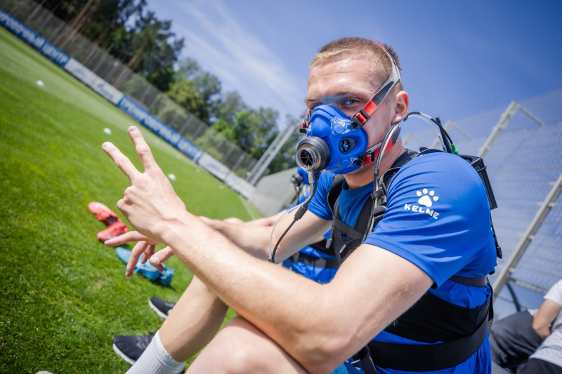 «Газпром» — тренировочные сборы 2025: 27 июня, беговой тест в масках