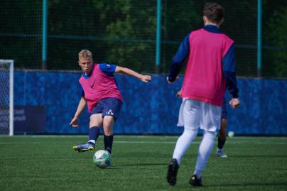 Тренировка юношеской команды «Зенит» U-18 перед матчем с «Акроном» U-18