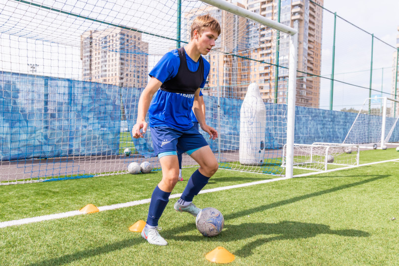 Тренировка юношеской команды «Зенит» U-16 перед матчем с «Чертаново» U-16