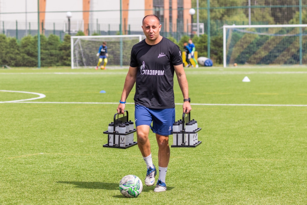 Тренировка юношеской команды «Зенит» U-16 перед матчем с «Чертаново» U-16