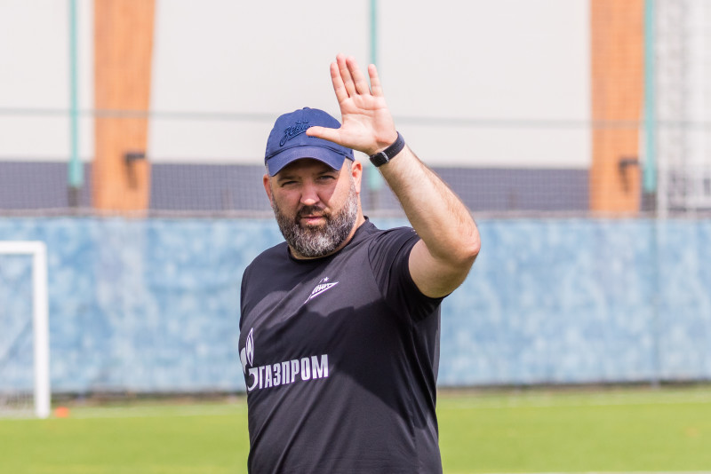 Тренировка юношеской команды «Зенит» U-16 перед матчем с «Чертаново» U-16