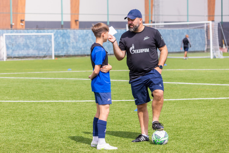 Тренировка юношеской команды «Зенит» U-16 перед матчем с «Чертаново» U-16