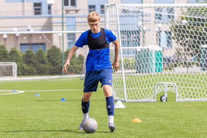 Тренировка юношеской команды «Зенит» U-16 перед матчем с «Чертаново» U-16