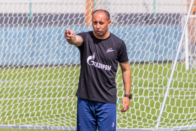 Тренировка юношеской команды «Зенит» U-16 перед матчем с «Чертаново» U-16