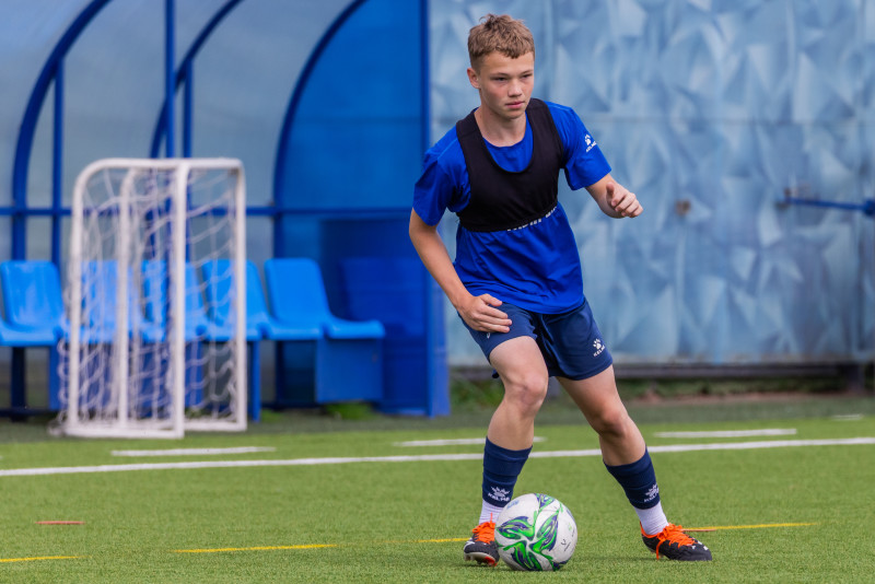 Тренировка юношеской команды «Зенит» U-16 перед матчем с «Чертаново» U-16